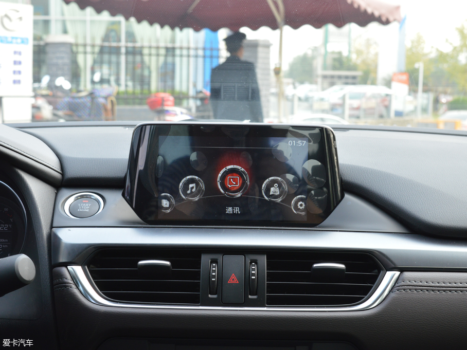 2018���Ɲ 2.5L �{���\�Ӱ�