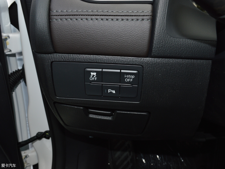 2018���Ɲ 2.5L �{���\�Ӱ�