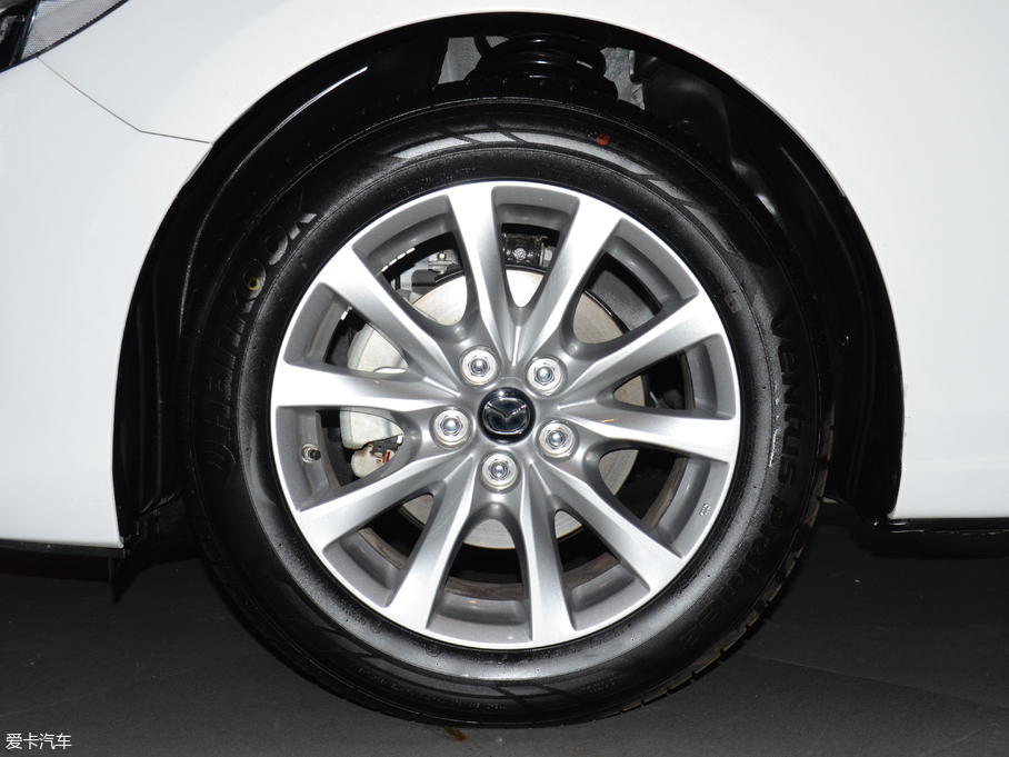 2018Ɲ 2.0L {(ln)A