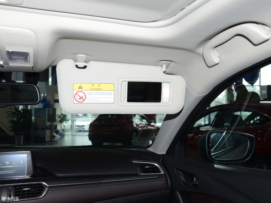 2018Ɲ 2.0L {(ln)A