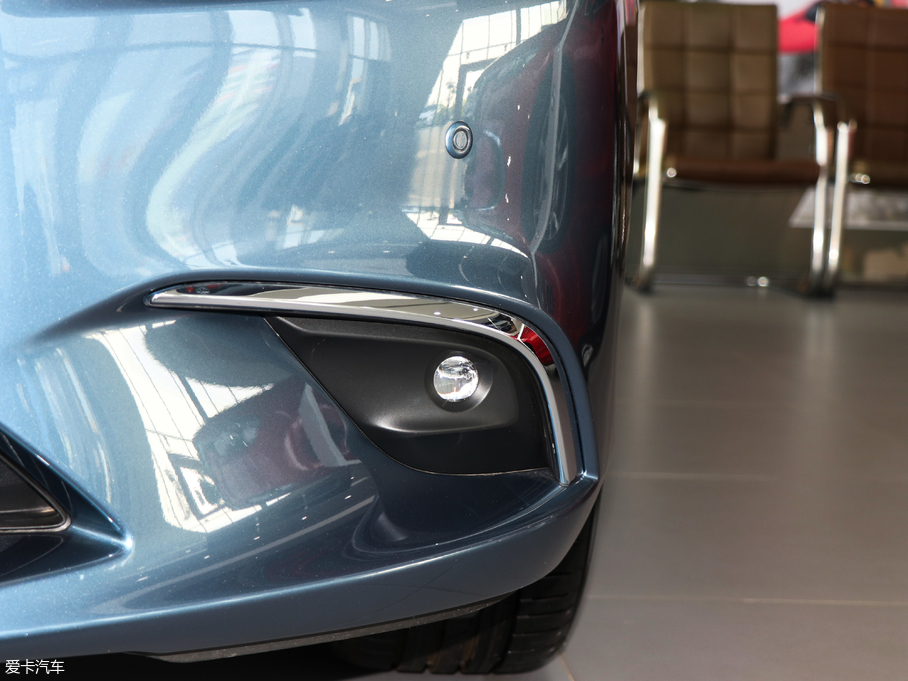 2018���Ɲ 2.0L �{����A��