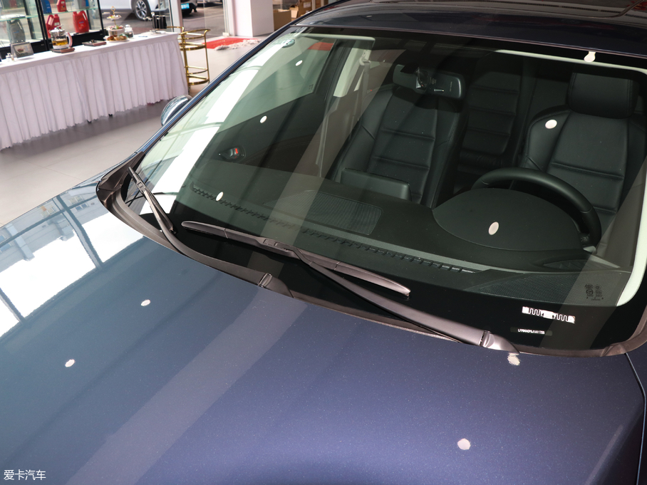 2018���Ɲ 2.0L �{(l��n)����A��