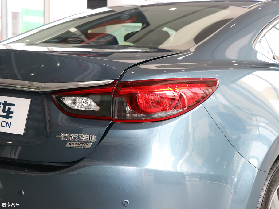 2018���Ɲ 2.0L �{����A��