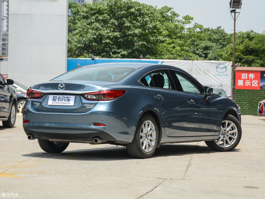 2018Ɲ 2.0L {(ln)F