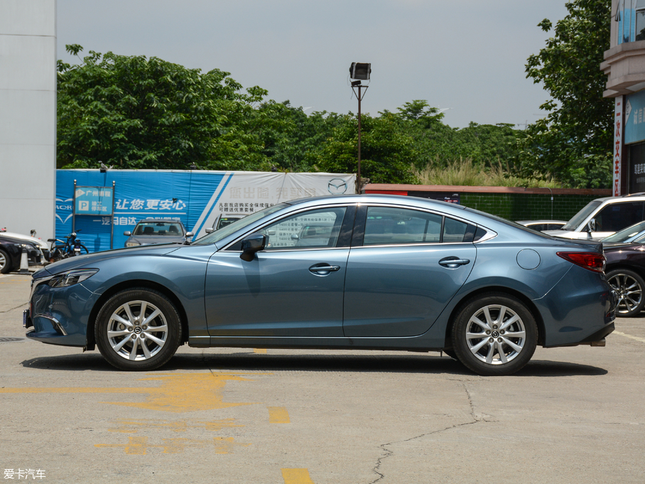 2018Ɲ 2.0L {(ln)F