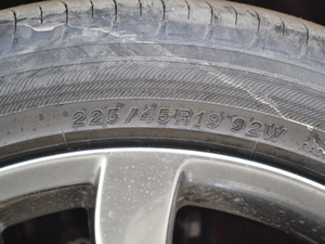 20182.5L {\Ӱ ݆̥ߴ