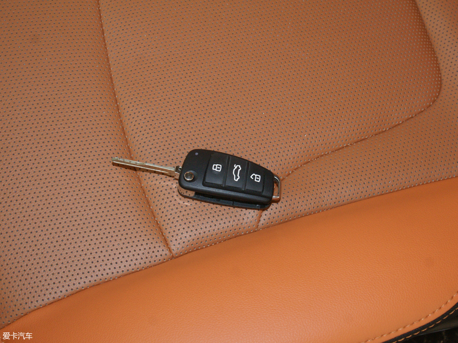 2018��СΛρ СΛρ300 ������ 4��