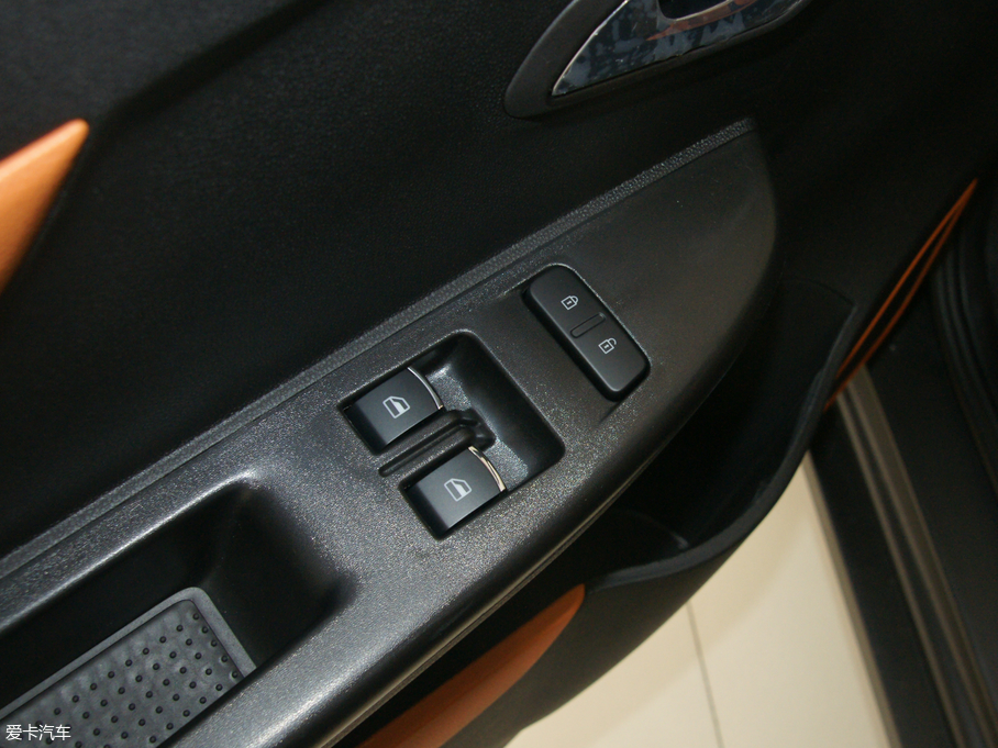 2018СΛρ СΛρ300  4