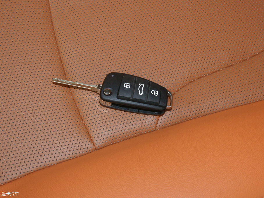 2018��СΛρ СΛρ300 ������ 4��