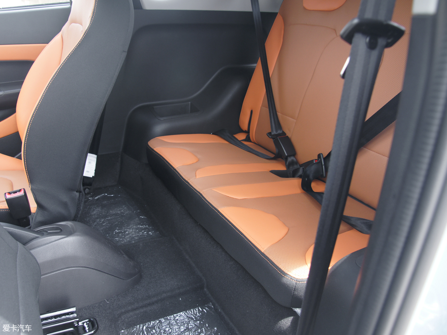 2018СΛρ СΛρ300  4