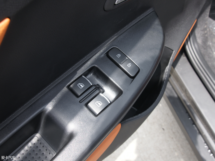 2018��СΛρ СΛρ300 ������ 4��