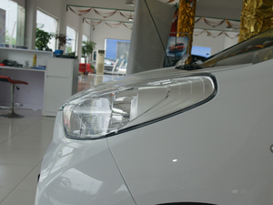 2018СΛρ300  4 (ji)^