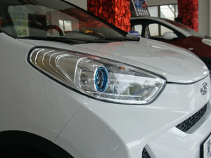 2018СΛρ300  4 (ji)^