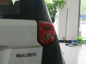 2018СΛρ300  4 (ji)^