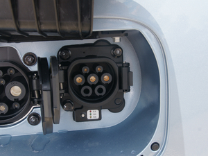 2018СΛρ300  4 (ji)^