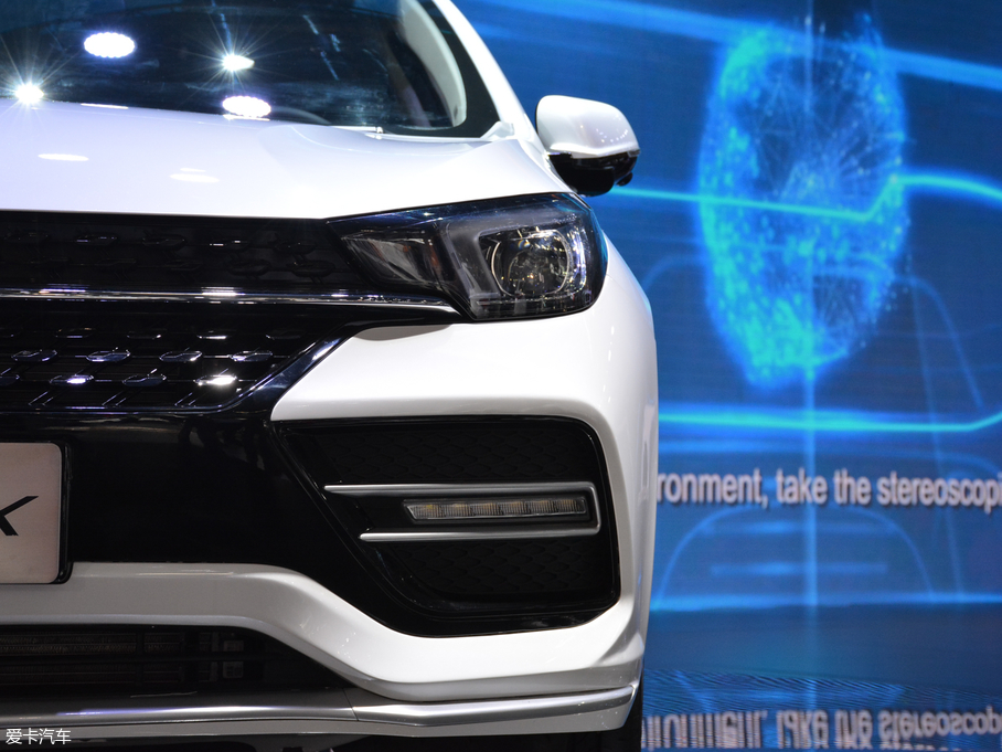 2018GX 1.5T CVTɫ V