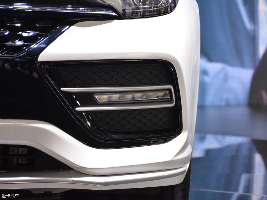 2018GX 1.5T CVTɫ V