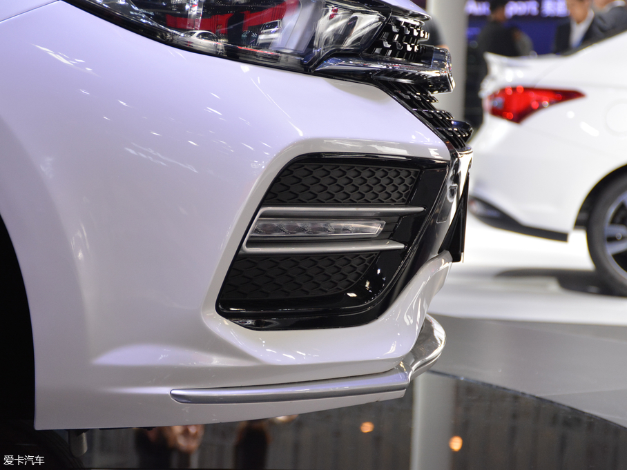 2018GX 1.5T CVTɫ V