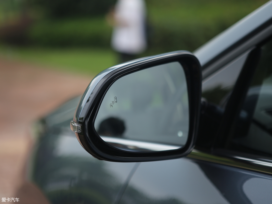 2018GX 1.5T CVTɫ V