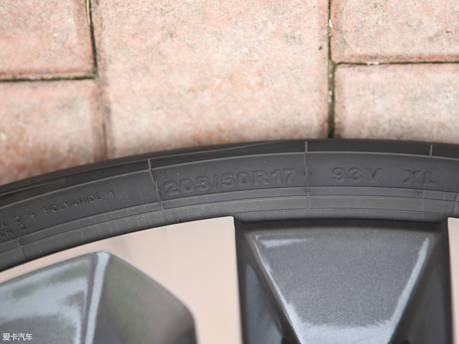 2018GX 1.5T CVTɫ V