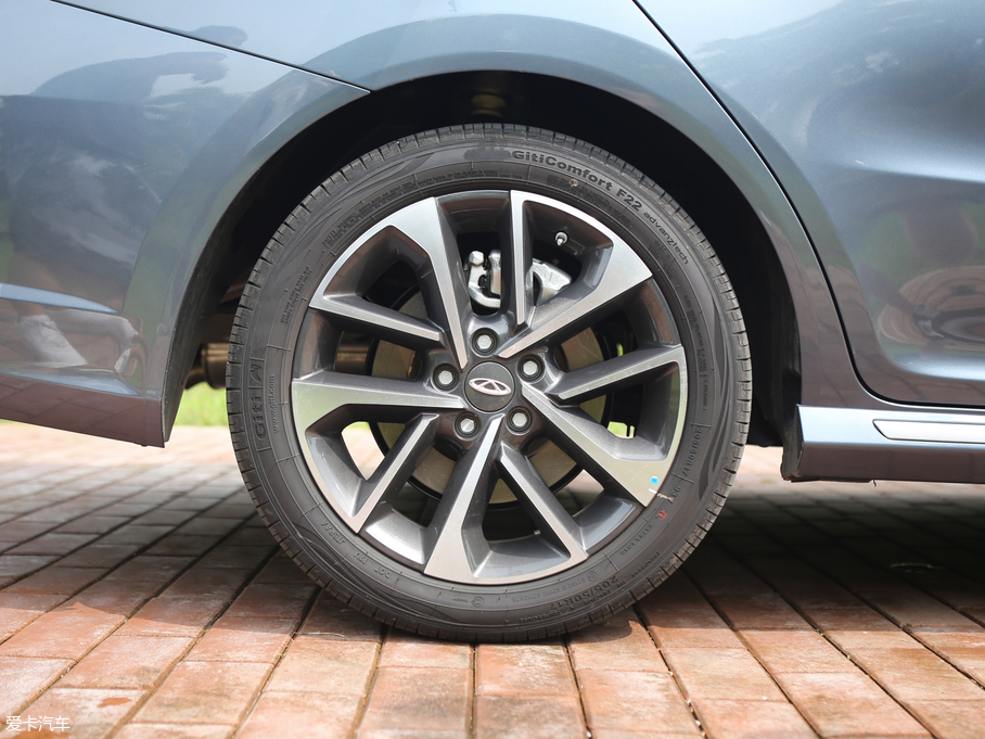 2018GX 1.5T CVTɫ V