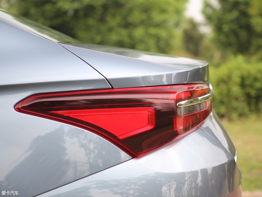 2018GX 1.5T CVTɫ V