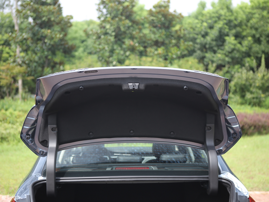 2018GX 1.5T CVTɫ V