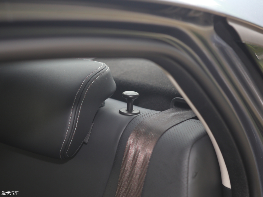 2018GX 1.5T CVTɫ (gu)V