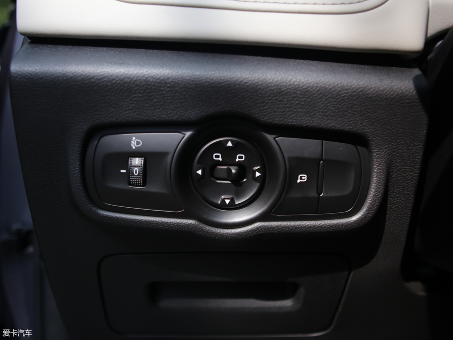 2018GX 1.5T CVTɫ V