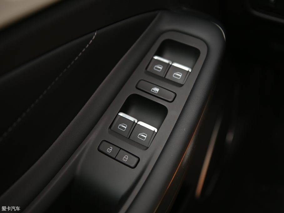 2018GX 1.5T CVTɫ V