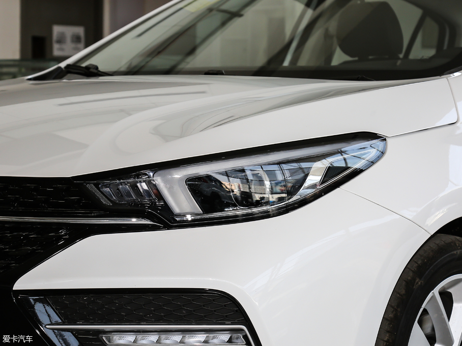 2018GX 1.5T CVTɫ V