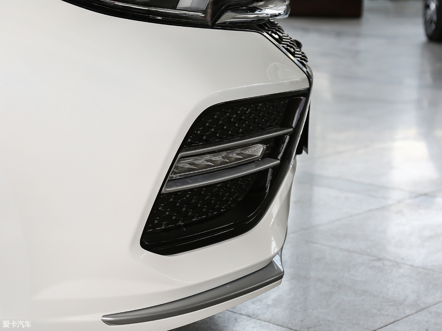 2018GX 1.5T CVTɫ V