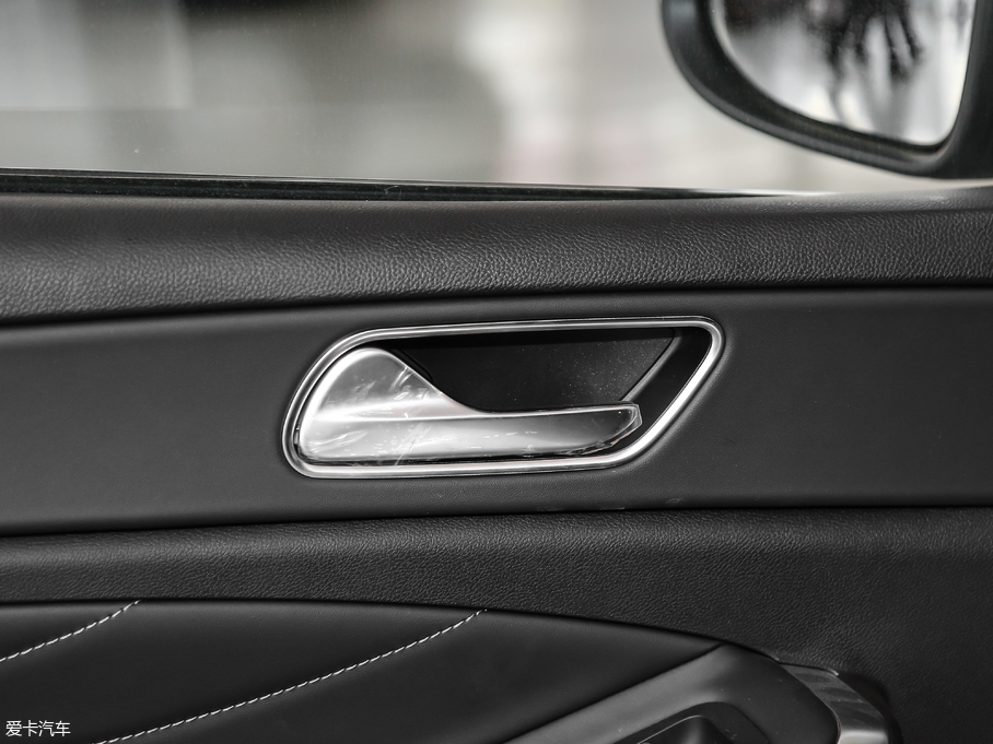 2018GX 1.5T CVTɫ (gu)V