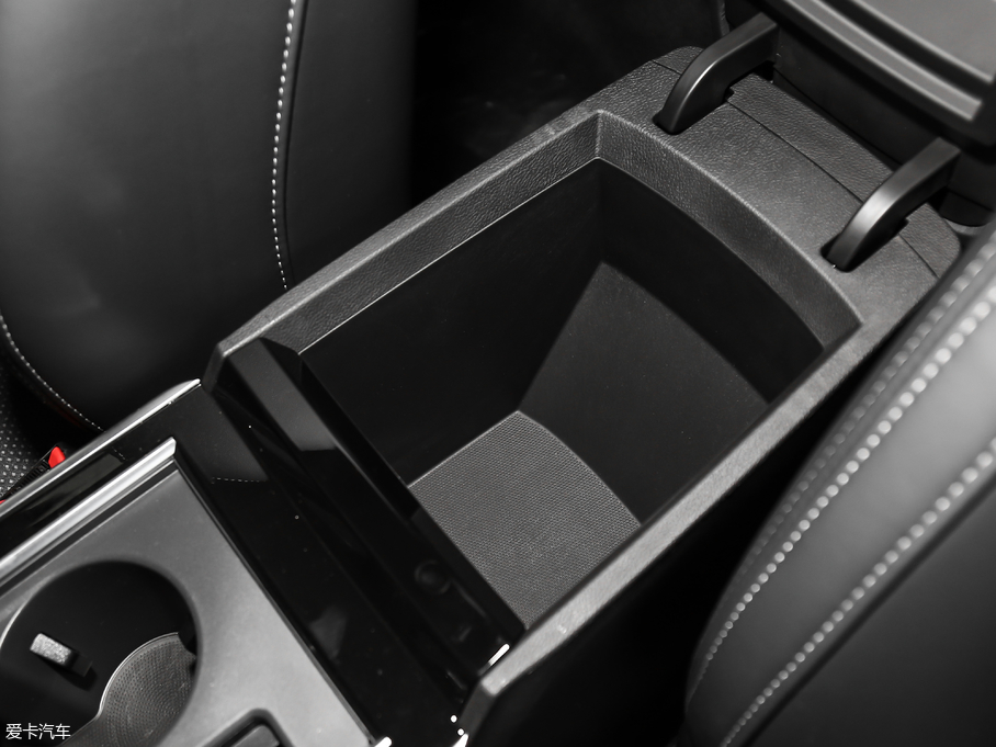 2018GX 1.5T CVTɫ V