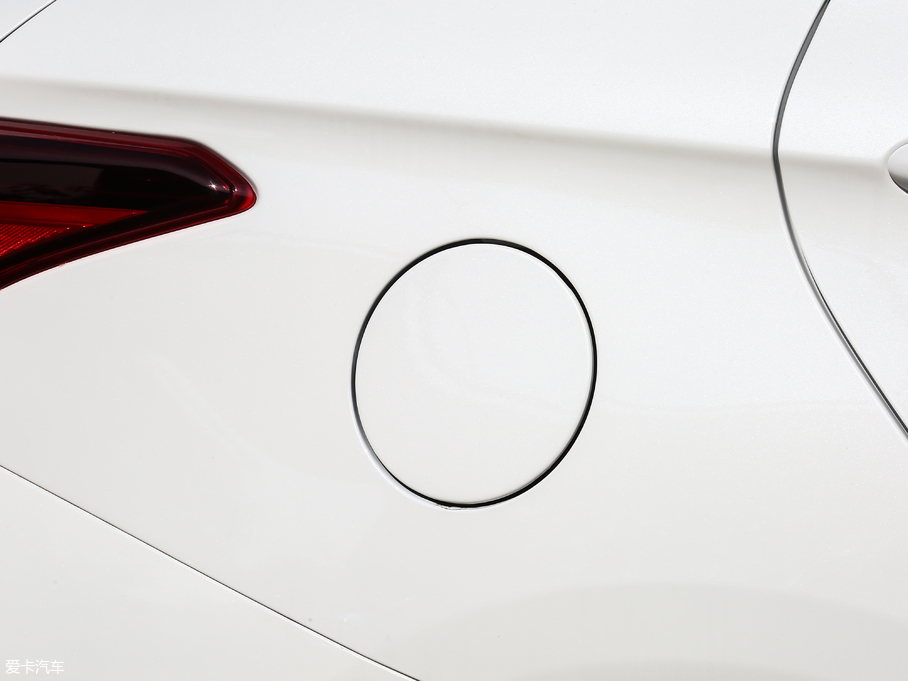 2018GX 1.5T ք(dng)ɫ (gu)V