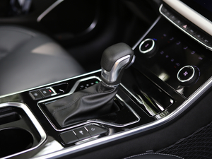 20181.5T CVTɫ V п؅^