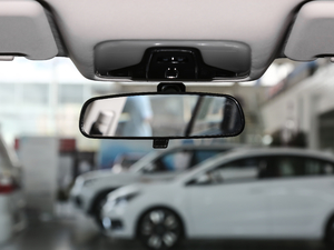 20181.5T CVTɫ V ܇(ni)ҕR