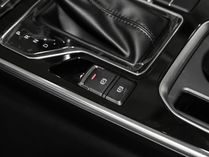 20181.5T CVTɫ V v܇Ƅ