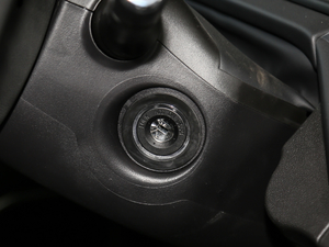 20181.5T CVTɫ V п؅^