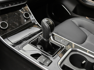 20181.5T քӄɫ V QU