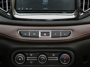 2019FLY 1.5T Ԅӄ V п؅^