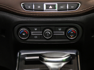 2019FLY 1.5T Ԅӿv V п؅^