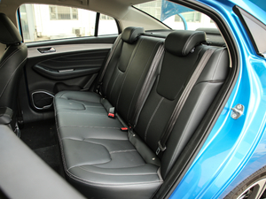 2019款PRO 1.5L CVT乐活版 国VI 后排座椅