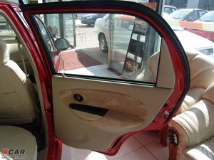 2009款1.1L 手动启航版 空间座椅