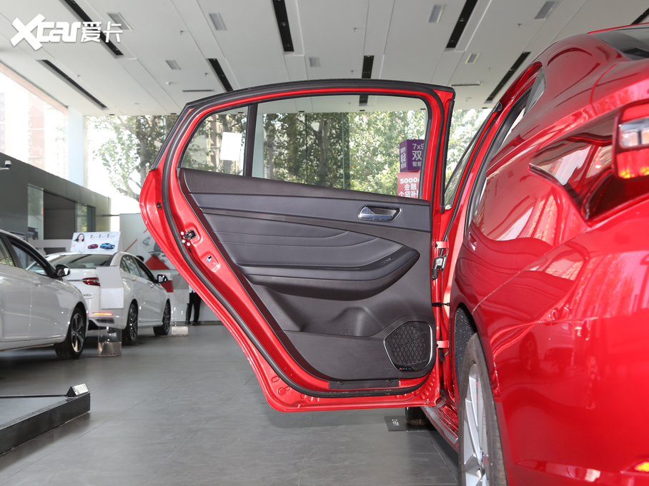 2019GX 1.5T CVTɫ (gu)V