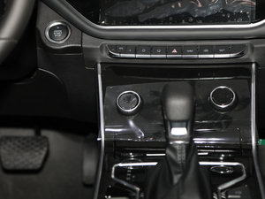 20191.5T CVTɫ V п؅^