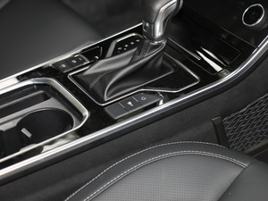 20191.5T CVTҫɫ VI п؅^