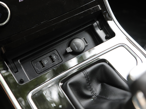 20191.5T CVTҫɫ VI п؅^