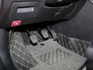 20191.5T CVTɫ V п؅^