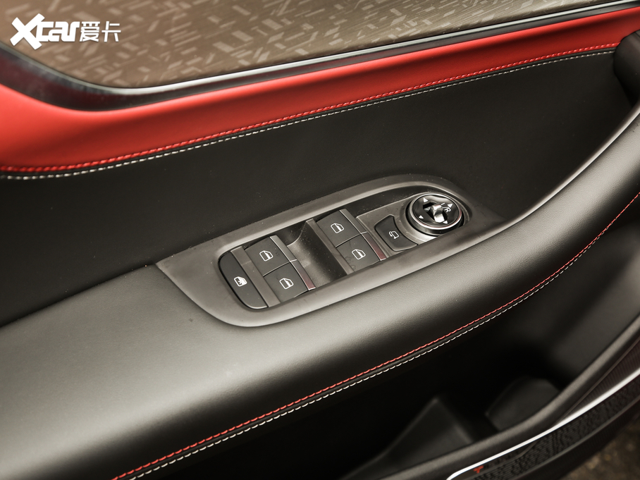 20207 а 1.6T DCT7̖